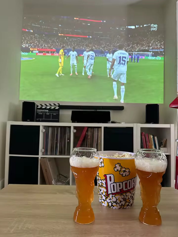 Carlos, 37